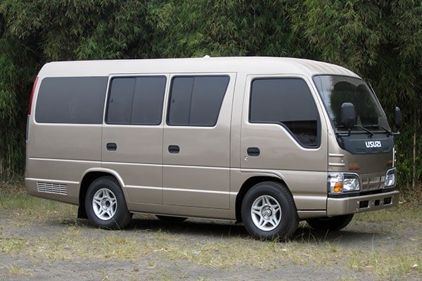 Karoseri Microbus Minibus Isuzu Elf Standard IAMI Isuzu Short Karoseri Jakarta Tangerang Bekasi Banten