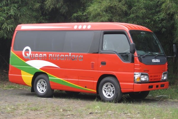 Karoseri Microbus Minibus Isuzu Elf Terbaik Jakarta Tangerang BogorQueen Nusantara karoseri.info