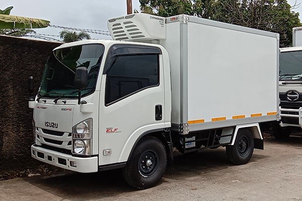 Karoseri Mobil Box Freezer Isuzu Elf NLR 55 100 PS karoseri.info