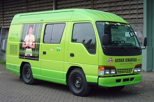 Karoseri Microbus Minibus Isuzu Elf Mobil Pelayanan Asuransi Terbaik Jakarta Tangerang Bogor Selamat Trans karoseri.info